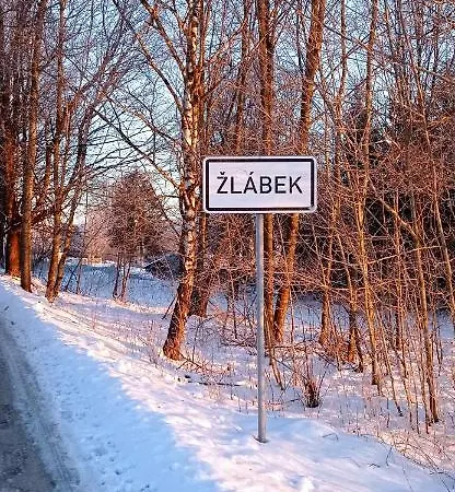 Na žlábku